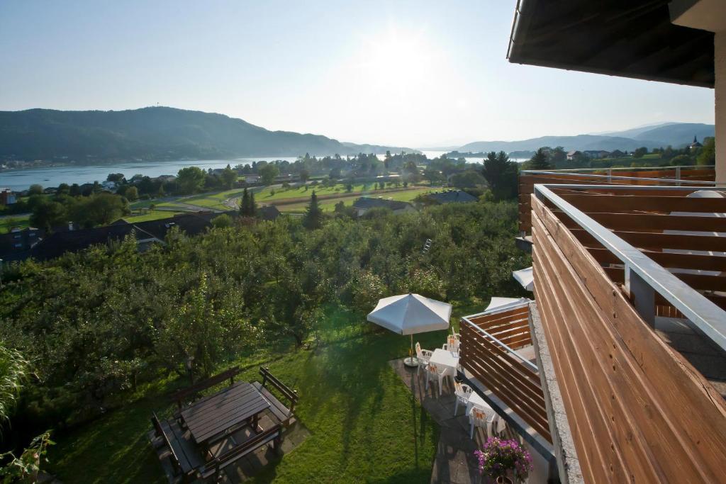 Bed and Breakfast St. Oswalderhof à Pörtschach am Wörthersee Extérieur photo